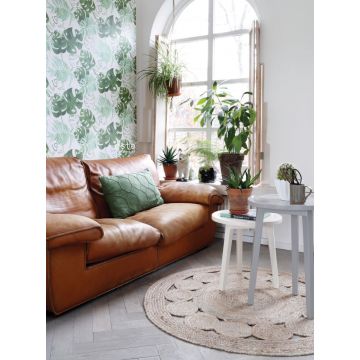 stue tapet malede tropiske jungleblade smaragdgrønt 138886